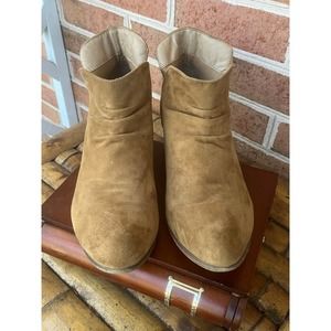 2 Pair Women's Ankle Boots Booties Suede 10 Taupe Tan